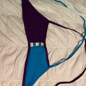 Limited Edition Jolyn Tomcat Top